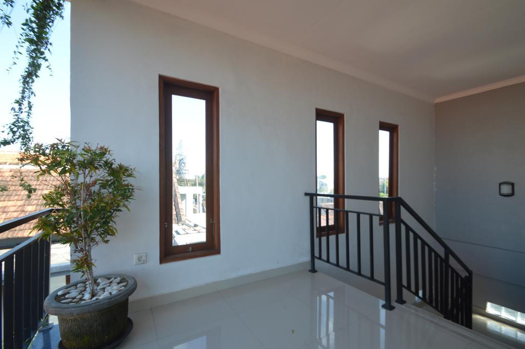 Bali Roomie Wisma tamu Seminyak (Bali)